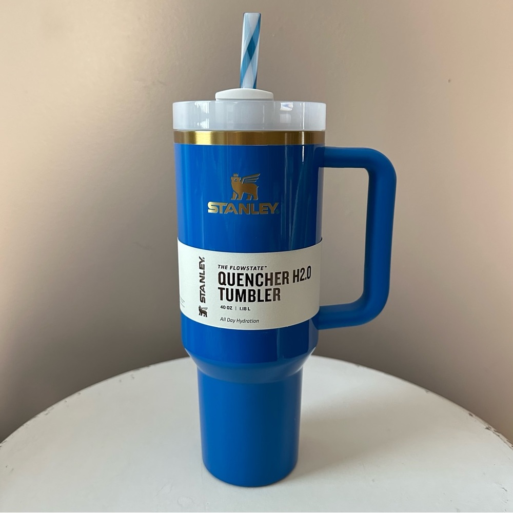 NIB STANLEY ARCTIC TWIST THE QUENCHER H2.0 FLOWSTATE TUMBLER 40 OZ 2 XTRA STRAWS - Picture 3 of 11